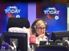 Emma Burnett revelou que fez uma histerectomia após ser diagnosticada com endometriose ao voltar para apresentar o programa Today da Radio 4 após uma semana de folga.