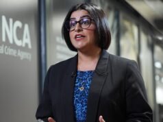Shabana Mahmood dobrou a promessa de Andy Burnham de enviar mais requerentes de asilo para áreas de classe média, enquanto planeja ‘distribuir de forma justa’ os migrantes