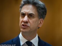 Ed Miliband critica Israel por avançar com polêmicos projetos de assentamentos na Cisjordânia