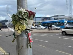 Menino de 14 anos morre após ser atropelado por ônibus em Portsmouth: motorista preso