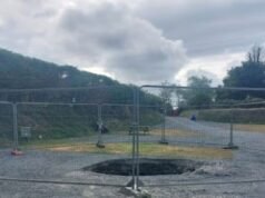 O ex-mineiro pensou que iria morrer quando o chão desabou abaixo dele quando ele caiu 9 metros em um buraco