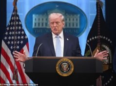 Trump trolls a mídia com proposta de ‘melhor secretário de imprensa’ enquanto aumentam as especulações sobre quem substituirá Carolyn Levitt