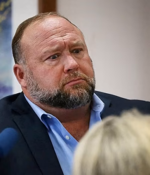 110787319-16071343-Alex_Jones_pictured_claimed_victory_in_a_Texas_Court_where_judge-a-10_17873741838.avif