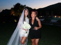 Dua Lipa aos 31 anos! A mãe da cantora faz homenagens ao aniversário enquanto compartilha fotos inéditas do casamento, enquanto seu pai posta fotos irreconhecíveis da infância.