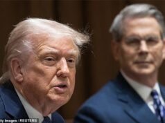 O chefe do Tesouro de Trump promete lançar uma guerra financeira massiva contra o Irão enquanto os EUA procuram paralisar o regime “tirânico”
