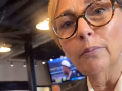 Darlene Graham grava em gravação secreta quando o segundo turno começa a terminar a foto