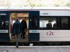 Os serviços ferroviários enfrentam atrasos devido a restrições na velocidade dos trens, em meio a temores de novos descarrilamentos depois que a argila abaixo das linhas secar durante a seca.