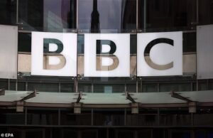 Mais de 600 profissionais da indústria assinam carta aberta atacando a estratégia de comissionamento “inexplicável, inexperiente e fracassada” da BBC