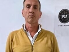 Casos de homens casados e divorciados presos por ‘sexo na classe executiva’ durante voo descartados