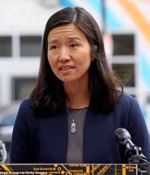 110841167-16078355-Boston_Mayor_Michelle_Wu_wrote_a_letter_to_the_city_s_Parking_Ga-m-1_178766820433.avif