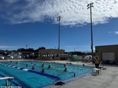 Morte de professor devido a vapores tóxicos da construção de piscina de escola secundária, afirma processo