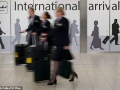 Os lucros de Gatwick caíram após uma queda acentuada no número de passageiros no aeroporto em meio à guerra no Irã