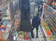 O comprador do Impulso luta desesperadamente com o atirador na loja da esquina de Londres enquanto ele ataca o ‘tiro no submundo’