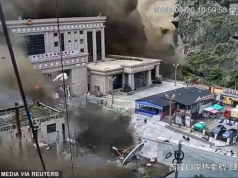 Imagens horríveis do desastre do tsunami no Nepal: vídeos apocalípticos mostram uma enorme parede de água destruindo tudo em seu caminho, sem nenhum lugar para as vítimas correrem
