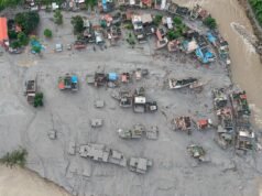 Inundações no Nepal ao vivo: Especialista revela ‘tsunami vindo do céu’ com ondas de 200 m de altura Geleira provocada pelo despejo de 20 milhões de metros cúbicos de água – enquanto as imagens mostram ‘devastação além da imaginação’