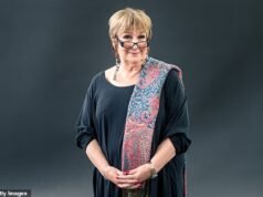 Dame Jenny Murray morreu uma semana depois de ser atropelada por faróis e bater em um carro estacionado, ouviu inquérito