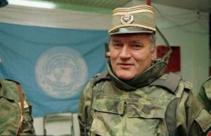 ‘Açougueiro da Bósnia’ Ratko Mladic morre nove anos depois de ser condenado por genocídio, incluindo o infame massacre de 8.000 meninos muçulmanos