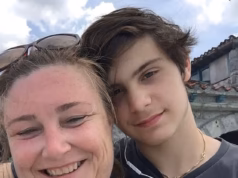 Mãe cujo filho, de 16 anos, morreu jogando roleta russa no Snapchat diz que Meta deve pagar mais de US$ 18 bilhões que concordou em resolver ações judiciais por danos infantis