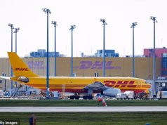 Os pneus do jato gigante pegaram fogo ao pousar no aeroporto LAX