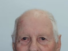 Homem de 85 anos, que desapareceu de um bar e foi encontrado vivo em seu carro acidentado, morre repentinamente