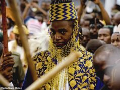O rei mais jovem do mundo morre aos 34 anos: o monarca tradicional de Uganda morre após ‘doença grave’