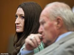 Lindsey Clancy foi mandada para casa no fim de semana depois que o júri não conseguiu chegar a um veredicto após dois dias de deliberações