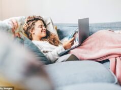 A Geração Z com mais de 55 anos tem duas vezes mais probabilidade de ficar doente e ficar em casa se não estiver doente.