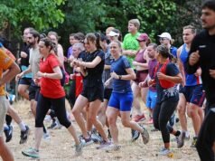 Mulheres que perdem para rivais transexuais em parkrun são banidas de corridas femininas depois que seus rivais nascidos do sexo masculino afirmam