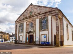 Uma Highland Kirk com uma notável vida dupla chega ao mercado e se torna a última igreja a ser vendida