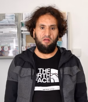 83522101-16087681-Ahmed_Ali_Alid_a_45_year_old_from_Morocco_tried_to_kill_his_hous-a-16_178794437659.avif