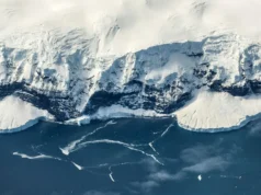 As forças dentro da Terra ajudaram a Antártica a congelar antes do Ártico.