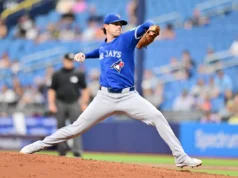 Blue Jays adiciona SP Shane Bieber ao IL, dando profundidade de arremesso a Toronto na corrida AL wild card