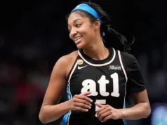 A estrela dos sonhos, Angel Reese, pega o histórico de 26 rebotes na vitória sobre Sparks e supera A’jah Wilson pelo recorde de uma única temporada