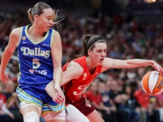 Caitlin Clark e Kelsey Mitchell lideram a vitória do Fever to Wings