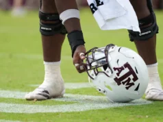 Texas A&M nomeou LB Butkus sênior para a lista de observação de prêmios