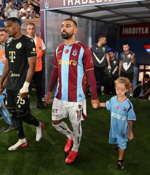 https3A2F2Fmedia.zenfs_.com2Fen2Fall_out_soccer_2762Fc74d0905f04be424923c4fd0252ab024.jpg