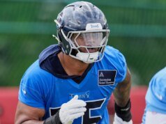 Um left tackle pode ganhar US$ 4 milhões no futebol universitário, não na NFL. Isso é pagamento para jogar?