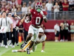 O running back do Alabama, AK Deere, perderá 6 semanas devido a uma lesão no tornozelo, dizem os relatórios