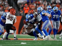 Campbell ainda está tentando encontrar respostas para a linha ofensiva do Lions