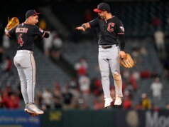 Ramirez teve 5 RBIs e Kwan teve 5 rebatidas enquanto os Guardians derrotavam os Angels por 8-6 em 10 entradas.