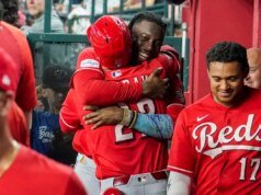 Blades rebatidos para o ciclo, De La Cruz também teve 4 rebatidas na vitória dos Reds sobre os Diamondbacks por 11-5.