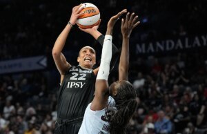 Wilson e Young dobram quando Tempo vence Aces por 93-73 no primeiro jogo sem Smith