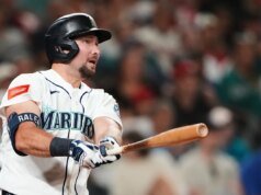 Cal Raleigh acerta 3 home runs enquanto os Mariners vencem a seqüência de 9 vitórias consecutivas de Phillies por 9-2