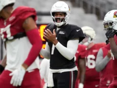 Jacoby Brissett conhece seu valor como veterano do time Cardinals