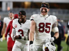 Cardinals vs. Raiders é o jogo de pré-temporada entre preto e branco