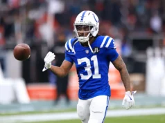 Falcons RB Tyler Goodson ataca Colts para touchdown de 49 jardas