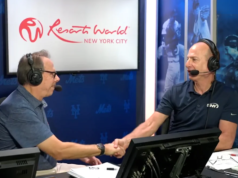 Howie Rose e Gary Cohen compartilham momento emocionante no estande da SNY