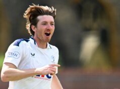 Yorkshire e Hampshire marcaram finais interessantes