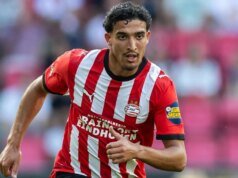 Drewwich, extremo do PSV, em Ibrox, antes da esperada transferência do Rangers