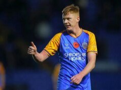 Bradford prorroga julgamento do meio-campista Clucas